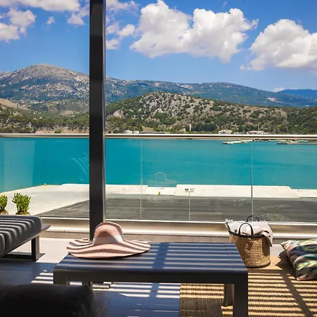The Twelve Collection Aparthotel *