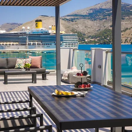 The Twelve Collection Aparthotel