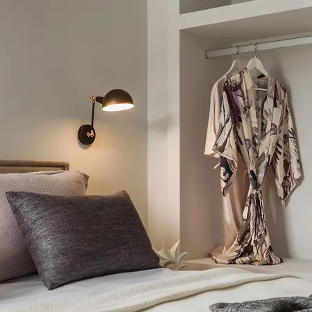 The Twelve Collection Lejlighedshotel 4*