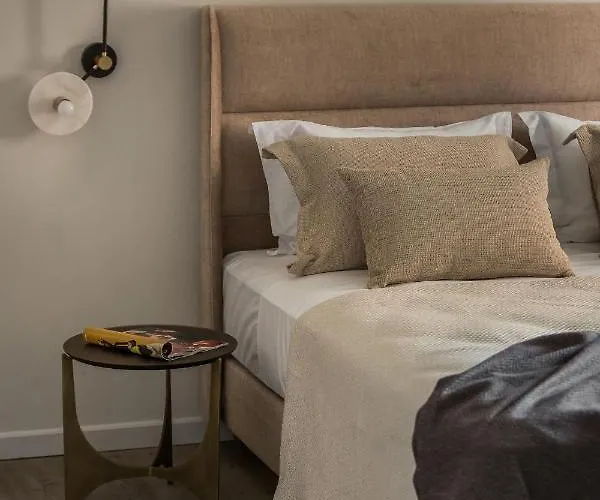 The Twelve Collection Apart Otel 4*