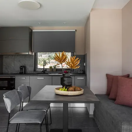 The Twelve Collection Aparthotel 4*