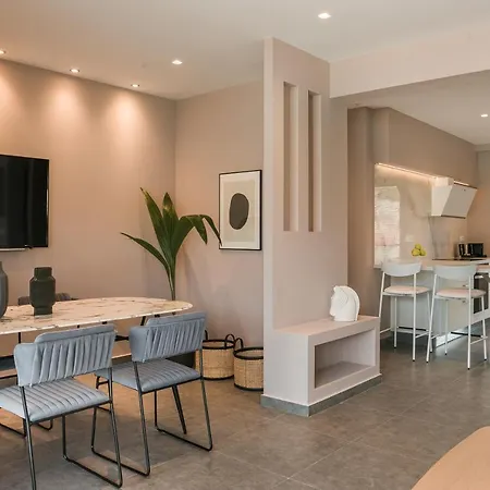 The Twelve Collection Apartmanhotel *